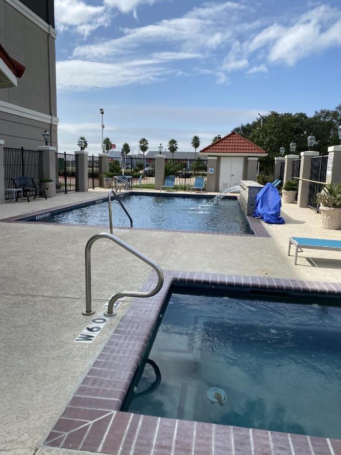 La Quinta By Wyndham Rosenberg Hotel Eksteriør billede